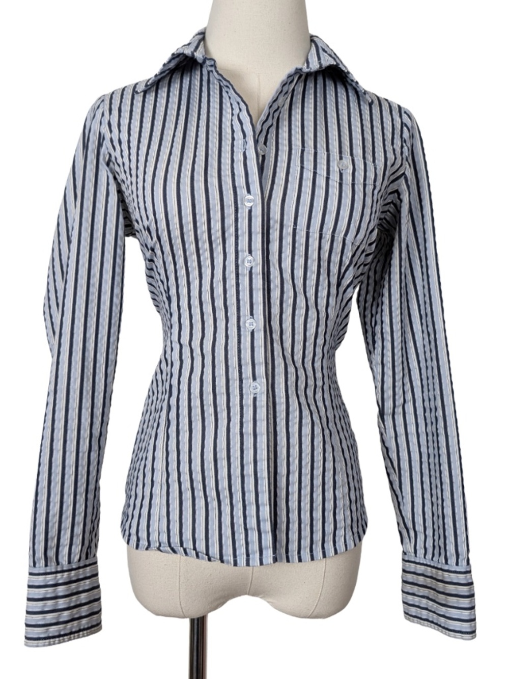 Y2K Reitmans Striped Button Up Shirt Seersucker Size Small Blue Business